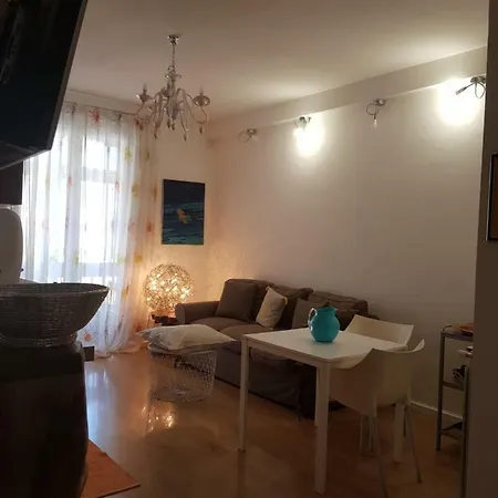 Romantica Fuga Con Vista Panoramica Sulla Citta Di Apartment